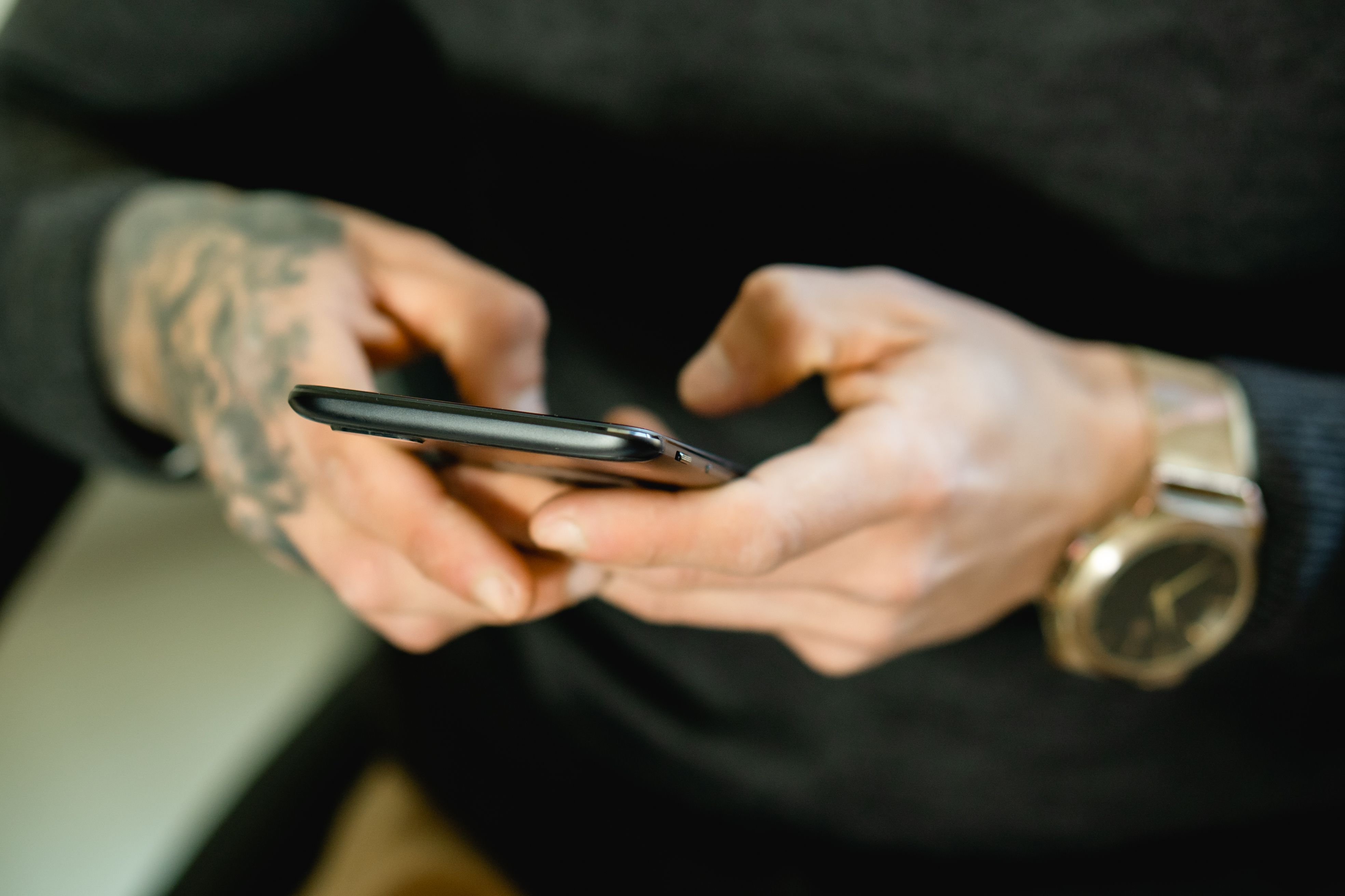 Contacting a Legal Cannabis Retailer by Phone or Text in Windsor