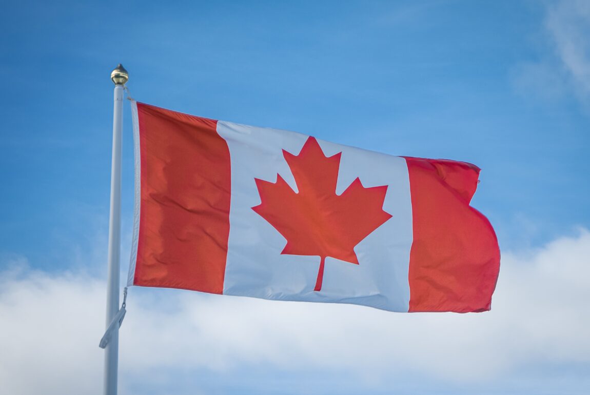 The federal possession limit is 30 grams in public — but the rules around it, and what provinces add on top, are more specific than that number suggests.